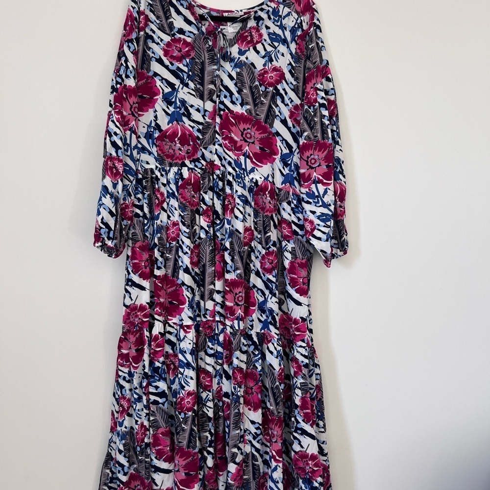 NWT! Ariat Floral Multicolor Wyoming Tiered Full Sleeve Maxi Dress Women’s M